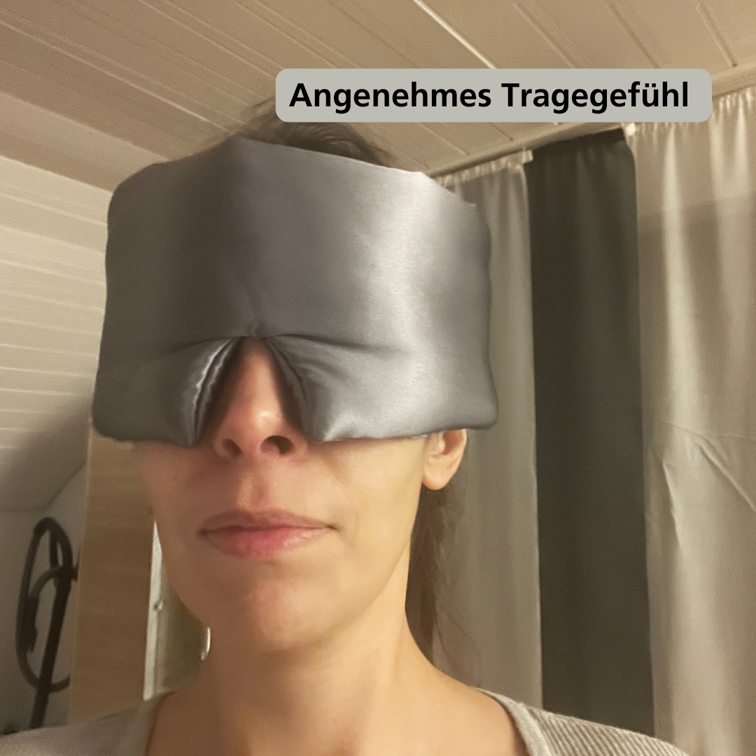 Testerin mit mySheepi Schlafmaske